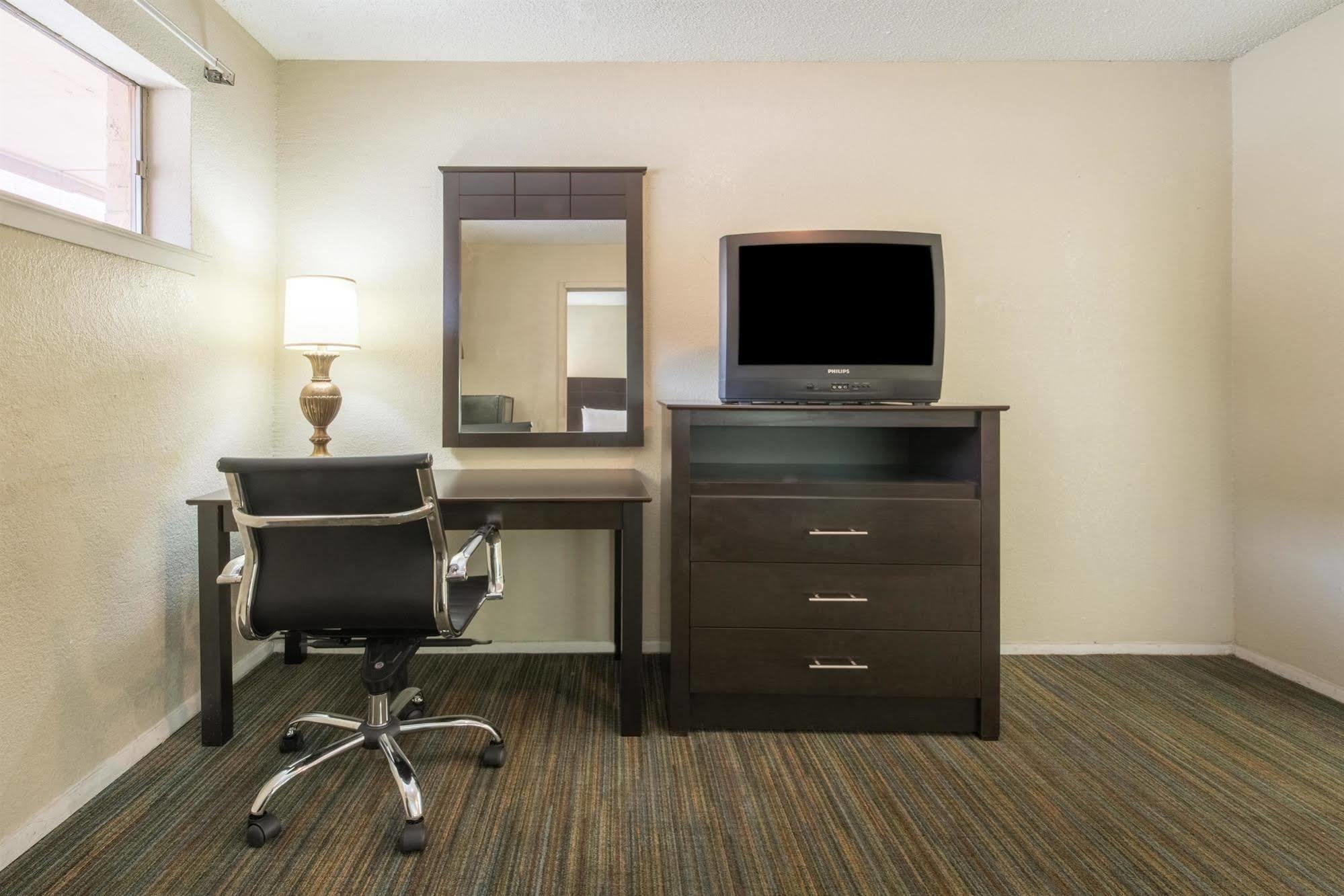 Express Inn Fort Worth Esterno foto
